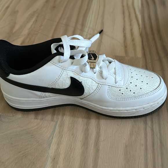 Youth Air Force 1 LV8 (GS) size 5y black and white - Picture 6 of 13